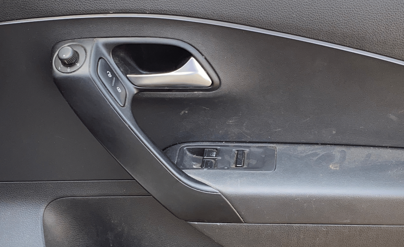 2021 Volkswagen Polo COMFORTLINE 1.0L MPI, Petrol, Manual, 66,794 km, Driver Side Door Panels Control