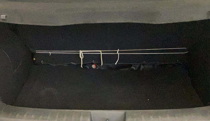 2021 Nissan MAGNITE XL, Petrol, Manual, 19,274 km, Boot Inside