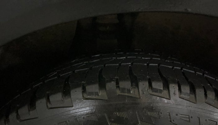 2017 Hyundai Creta E PLUS 1.6 PETROL, Petrol, Manual, 25,390 km, Right Rear Tyre Tread