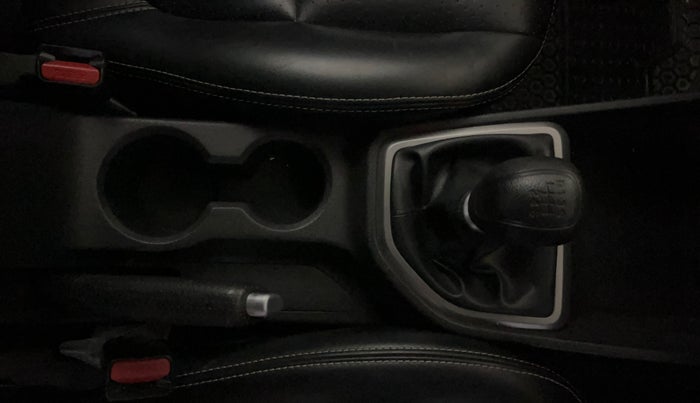 2017 Hyundai Creta E PLUS 1.6 PETROL, Petrol, Manual, 25,390 km, Gear Lever