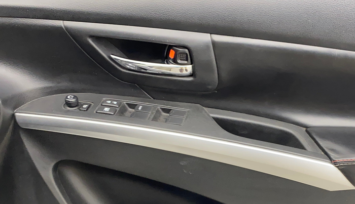 2021 Maruti S Cross ZETA 1.5, Petrol, Manual, 45,187 km, Driver Side Door Panels Control