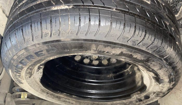 2022 KIA CARENS LUXURY PLUS 1.4 PETROL 7 STR, Petrol, Manual, 28,087 km, Spare Tyre