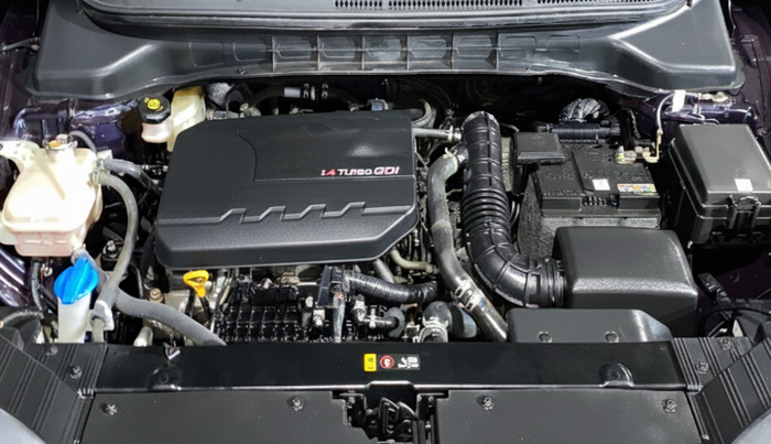 2022 KIA CARENS LUXURY PLUS 1.4 PETROL 7 STR, Petrol, Manual, 28,087 km, Engine View