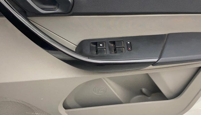 2019 Tata Tiago XZ PETROL, Petrol, Manual, 44,521 km, Driver Side Door Panels Control