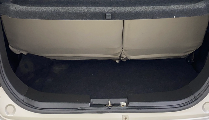 2016 Maruti Wagon R 1.0 VXI AMT, Petrol, Automatic, 45,667 km, Boot Inside