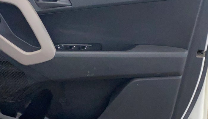 2017 Hyundai Creta E PLUS 1.6 PETROL, Petrol, Manual, 66,206 km, Driver Side Door Panels Control