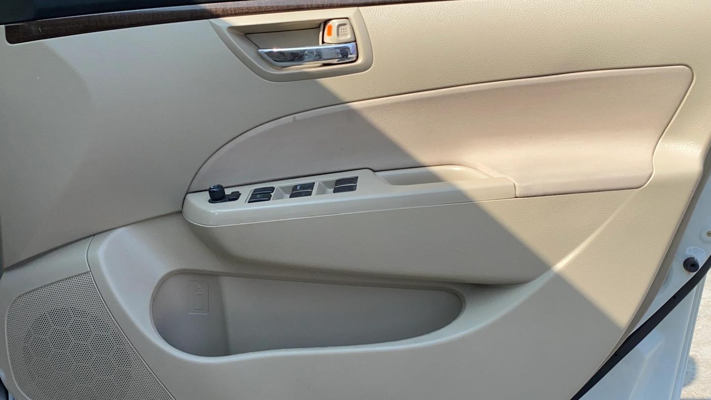 2016 Maruti Swift Dzire VDI, Diesel, Manual, 73,396 km, Driver Side Door Panels Control