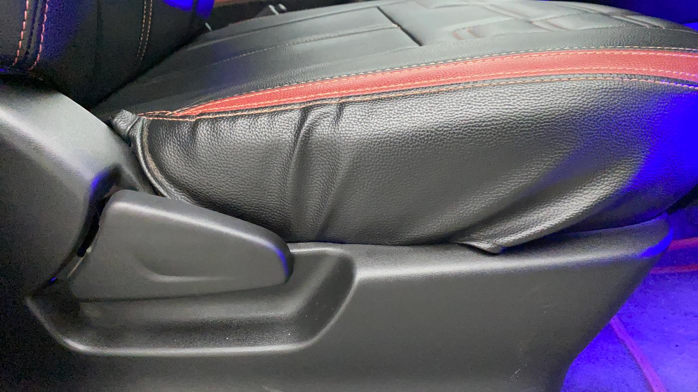 2018 Datsun Redi Go LIMITED EDITION, Petrol, Manual, 26,745 km, Driver Side Adjustment Panel