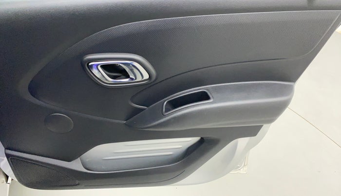 2018 Datsun Redi Go LIMITED EDITION, Petrol, Manual, 26,745 km, Driver Side Door Panels Control