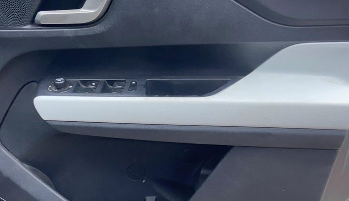 2024 Tata PUNCH CREATIVE  AMT, Petrol, Automatic, 9,730 km, Driver Side Door Panels Control