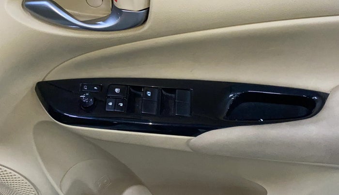 2020 Toyota YARIS G MT, Petrol, Manual, 45,766 km, Driver Side Door Panels Control