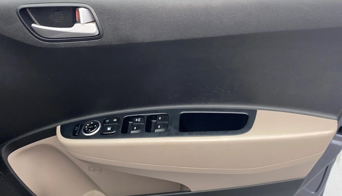 2015 Hyundai Grand i10 SPORTZ 1.2 KAPPA VTVT, Petrol, Manual, 75,100 km, Driver Side Door Panels Control