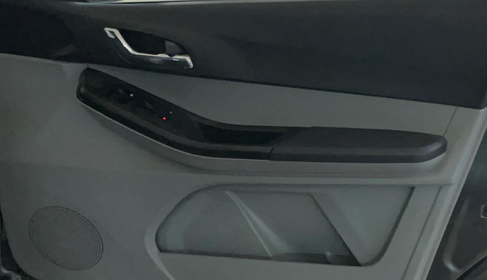 2021 Tata Tiago XZA PLUS PETROL, Petrol, Automatic, 16,999 km, Driver Side Door Panels Control