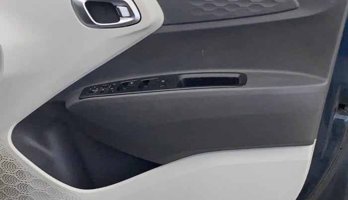 2021 Hyundai GRAND I10 NIOS SPORTZ 1.2 KAPPA VTVT CNG, CNG, Manual, 57,130 km, Driver Side Door Panels Control