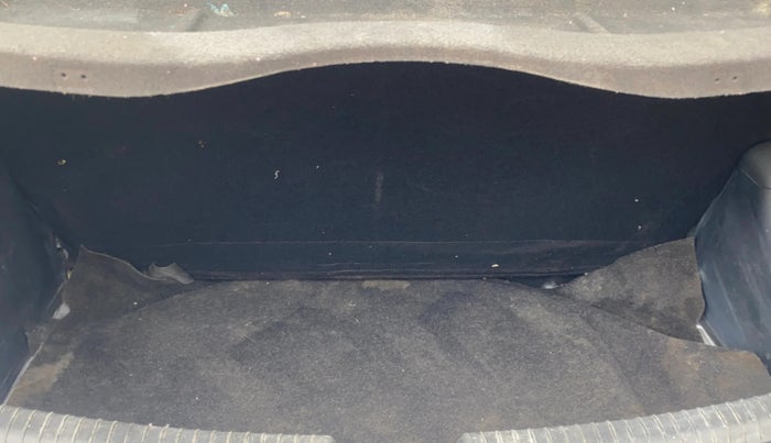 2016 Hyundai Grand i10 SPORTZ 1.2 KAPPA VTVT, Petrol, Manual, 93,454 km, Boot Inside