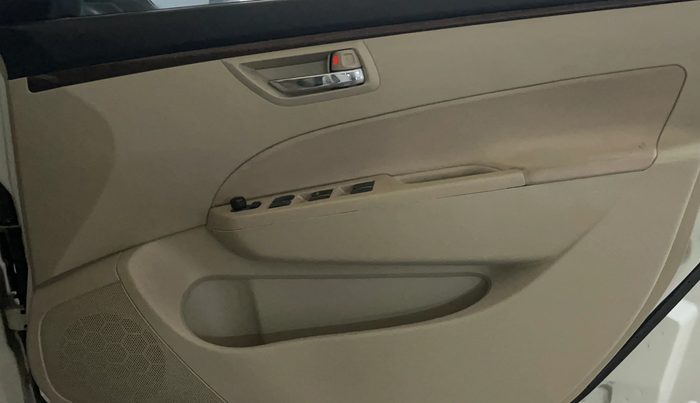 2015 Maruti Swift Dzire VXI, Petrol, Manual, 47,315 km, Driver Side Door Panels Control