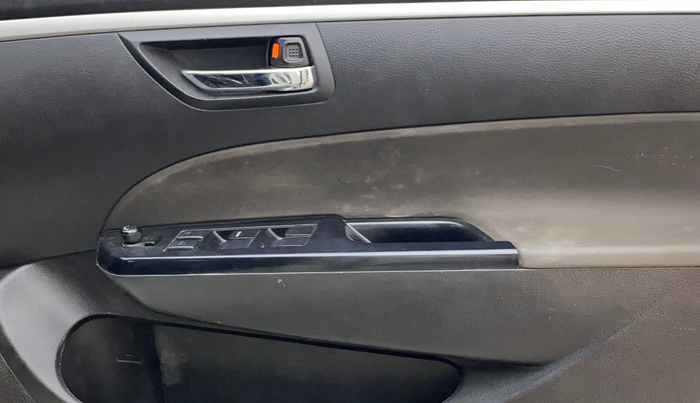 2017 Maruti Swift VXI O, Petrol, Manual, 95,163 km, Driver Side Door Panels Control