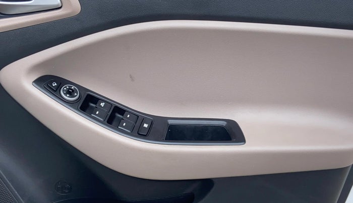 2019 Hyundai Elite i20 ASTA 1.4 CRDI (O), Diesel, Manual, 76,855 km, Driver Side Door Panels Control