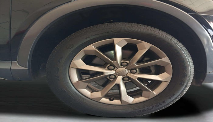 2016 Audi Q3 35 TDI Quattro, Diesel, Automatic, 73,408 km, Right Front Wheel