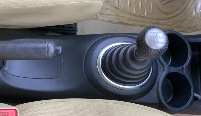 2014 Honda Amaze 1.2L I-VTEC VX, Petrol, Manual, 69,980 km, Gear Lever