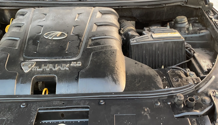 2016 Mahindra XUV500 W8, Diesel, Manual, 83,424 km, Engine View - Left