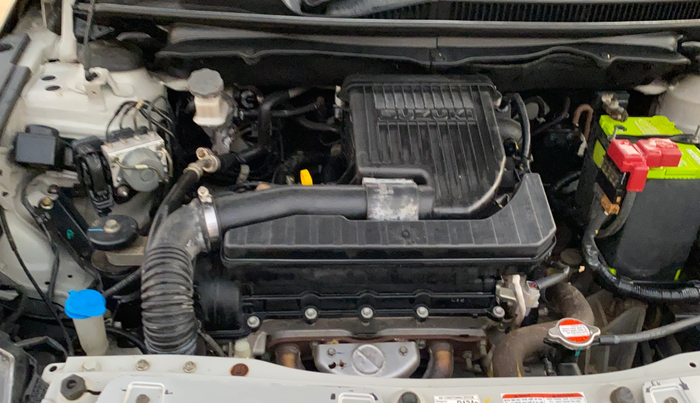 2017 Maruti Ciaz ZETA 1.4  MT PETROL, Petrol, Manual, 73,895 km, Engine View - Right