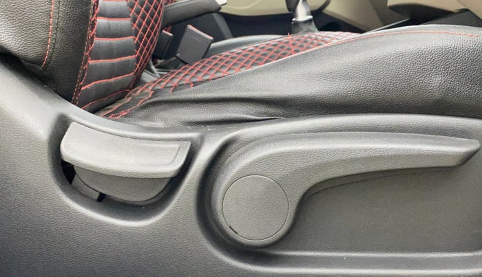 2017 Hyundai Verna 1.6 VTVT SX, Petrol, Manual, 55,098 km, Driver Side Adjustment Panel