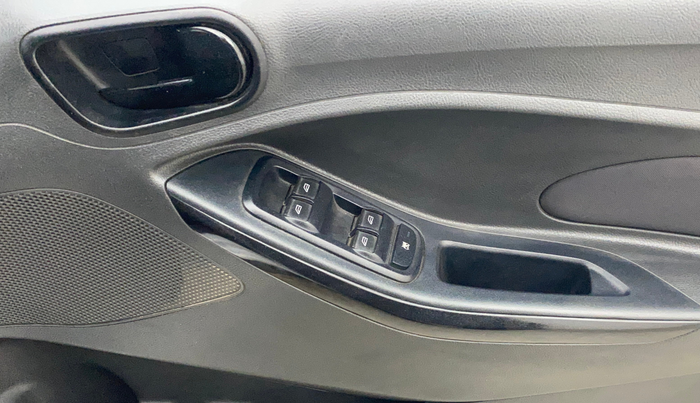 2019 Ford New Figo TITANIUM1.5 DIESEL, Diesel, Manual, 49,423 km, Driver Side Door Panels Control