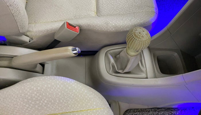 2013 Maruti Swift Dzire VXI, Petrol, Manual, 80,659 km, Gear Lever