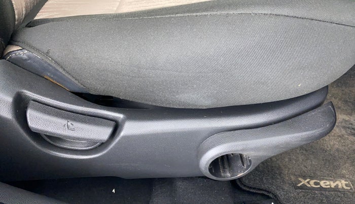 2015 Hyundai Xcent S 1.2, Petrol, Manual, 21,892 km, Driver Side Adjustment Panel