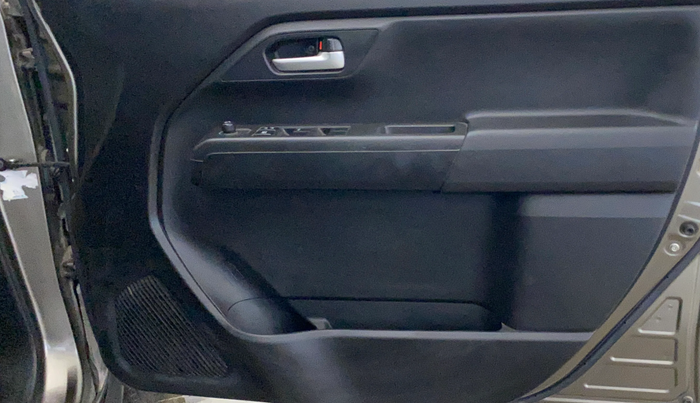 2019 Maruti New Wagon-R VXI (O) 1.0, Petrol, Manual, 31,969 km, Driver Side Door Panels Control