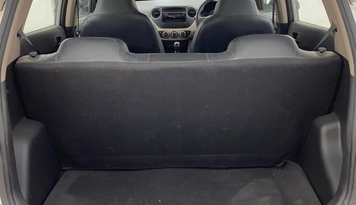 2018 Hyundai Grand i10 ERA 1.2 KAPPA VTVT, Petrol, Manual, 27,490 km, Boot Inside