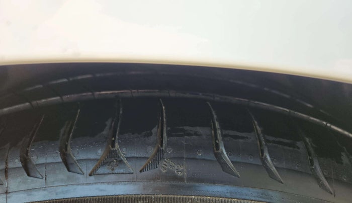 2011 Audi A6 2.0 TDI PREMIUM, Diesel, Automatic, 75,372 km, Right Rear Tyre Tread