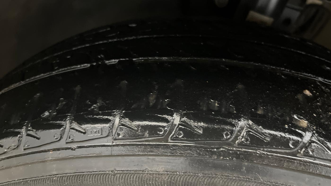 2021 Skoda Rapid AMBITION AT TSI, Petrol, Automatic, 49,975 km, Left Front Tyre Tread