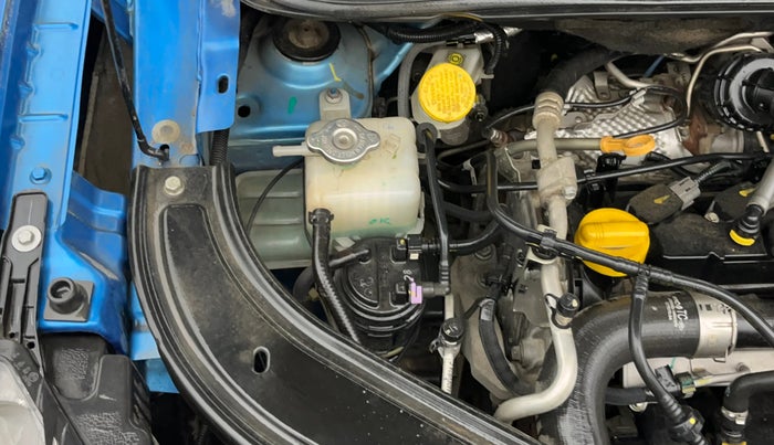 2022 Renault Kiger RXZ TURBO CVT DUAL TONE, Petrol, Automatic, 47,383 km, Engine View - Right