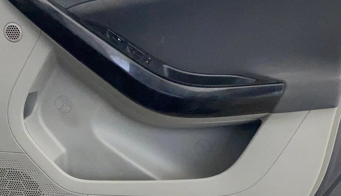 2019 Tata NEXON XZ PETROL, Petrol, Manual, 68,505 km, Driver Side Door Panels Control