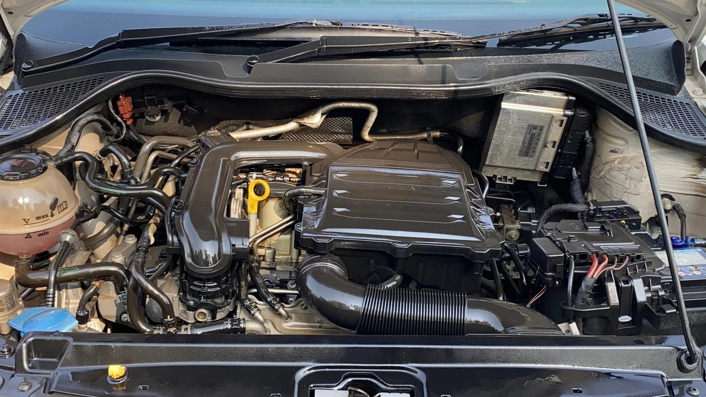 2021 Volkswagen Polo 1.0 GT TSI AT, Petrol, Automatic, 83,900 km, Engine View