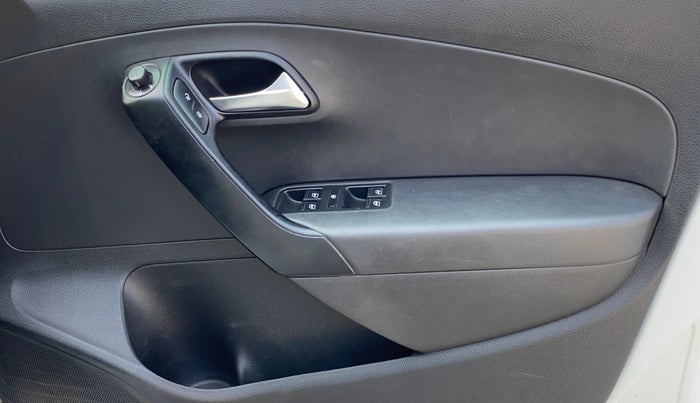 2021 Volkswagen Polo 1.0 GT TSI AT, Petrol, Automatic, 83,900 km, Driver Side Door Panels Control