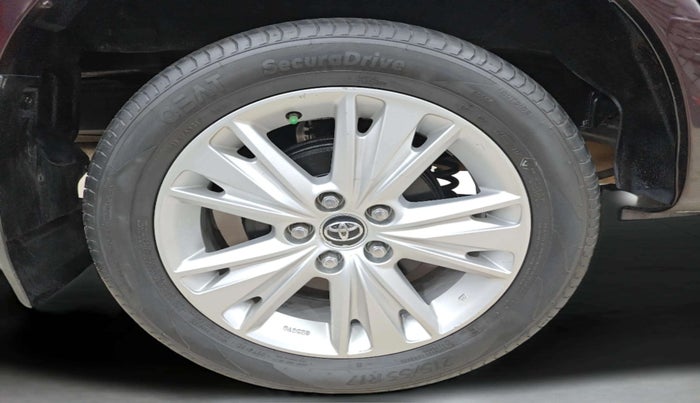 2016 Toyota Innova Crysta 2.7 ZX AT 7 STR, Petrol, Automatic, 38,897 km, Left Front Wheel