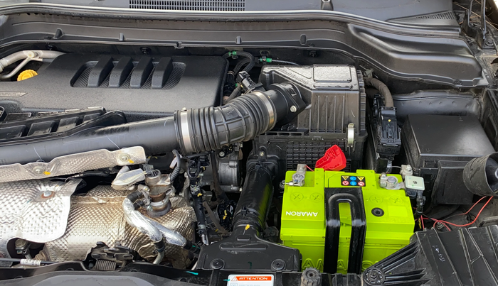 2023 Mahindra XUV300 W4 1.5 DIESEL, Diesel, Manual, 43,274 km, Engine View - Left