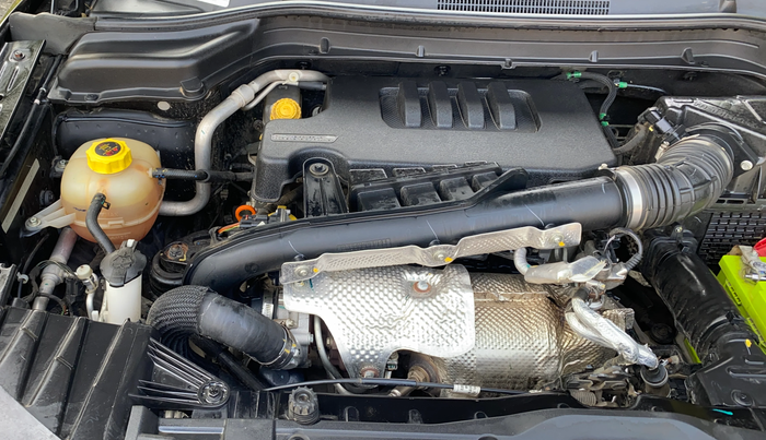 2023 Mahindra XUV300 W4 1.5 DIESEL, Diesel, Manual, 43,274 km, Engine View - Right