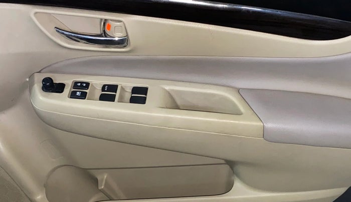 2017 Maruti Ciaz ALPHA 1.4 PETROL, Petrol, Manual, 53,995 km, Driver Side Door Panels Control