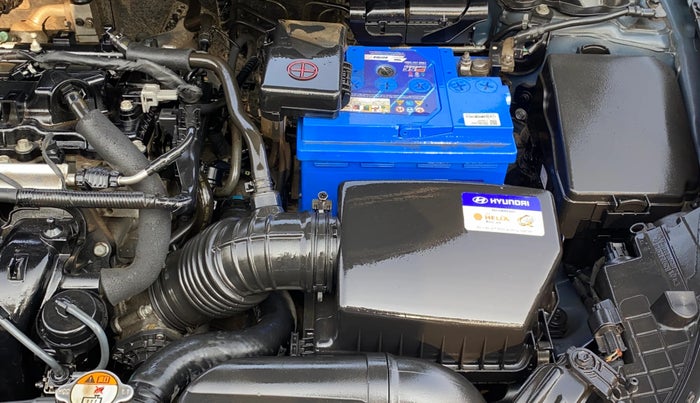 2014 Hyundai New Elantra 1.8 SX MT VTVT, Petrol, Manual, 71,756 km, Engine View - Left