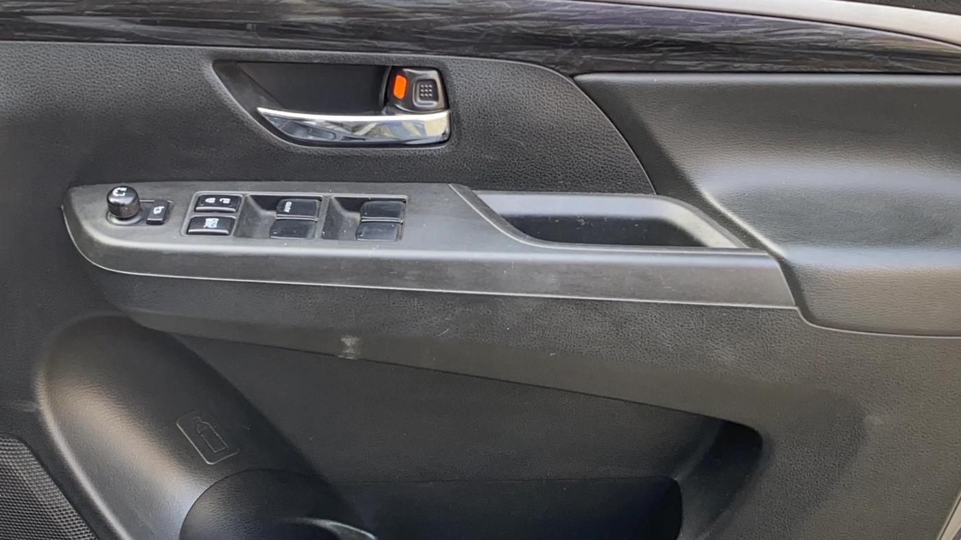 2019 Maruti XL6 ZETA MT, Petrol, Manual, 54,465 km, Driver Side Door Panels Control