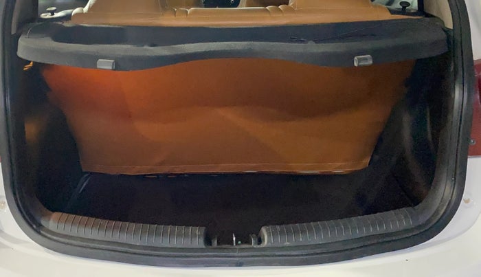 2014 Hyundai Grand i10 SPORTZ 1.2 KAPPA VTVT, Petrol, Manual, 71,054 km, Boot Inside