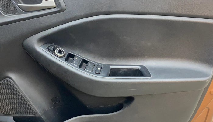 2016 Hyundai i20 Active 1.2 SX, Petrol, Manual, 55,255 km, Driver Side Door Panels Control