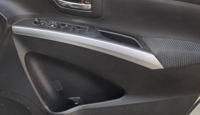 2020 Maruti S Cross ZETA 1.5, Petrol, Manual, 60,250 km, Driver Side Door Panels Control
