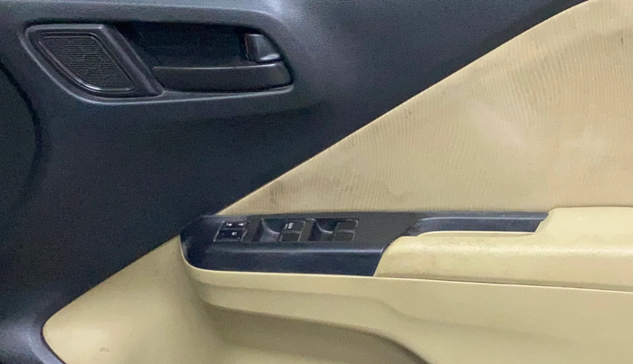 2016 Honda City 1.5L I-VTEC SV, Petrol, Manual, 36,909 km, Driver Side Door Panels Control