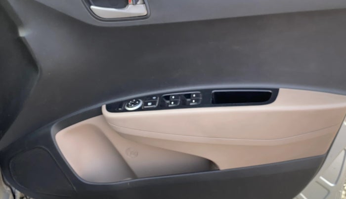 2015 Hyundai Grand i10 SPORTZ 1.2 KAPPA VTVT, Petrol, Manual, 1,44,319 km, Driver Side Door Panels Control