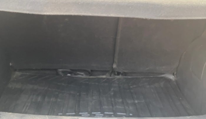 2021 Nissan MAGNITE XV MT, Petrol, Manual, 26,538 km, Boot Inside